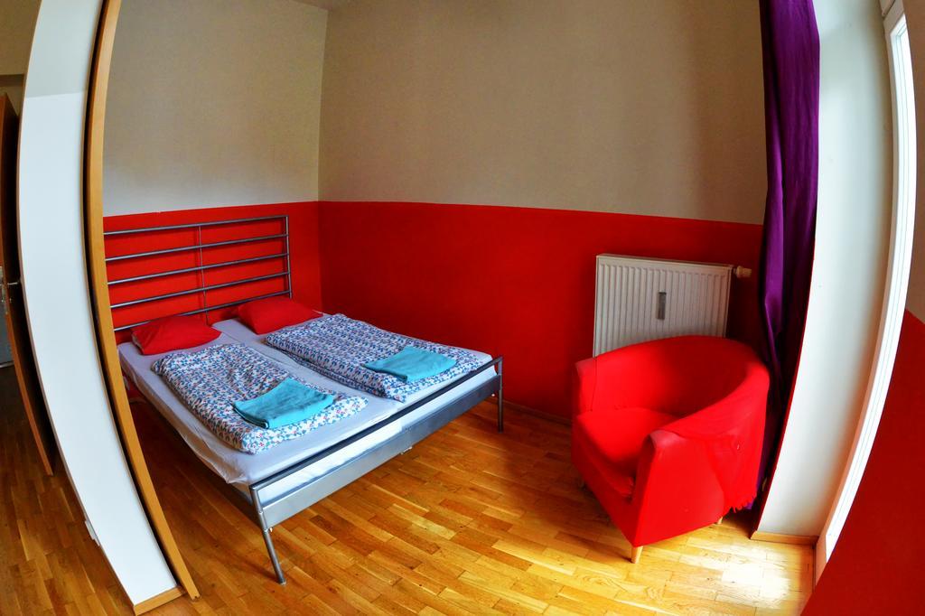 Hostel One Prague Praga Exterior foto