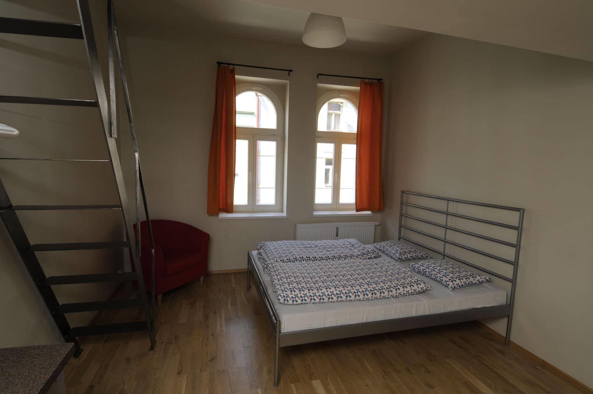 Hostel One Prague Praga Exterior foto